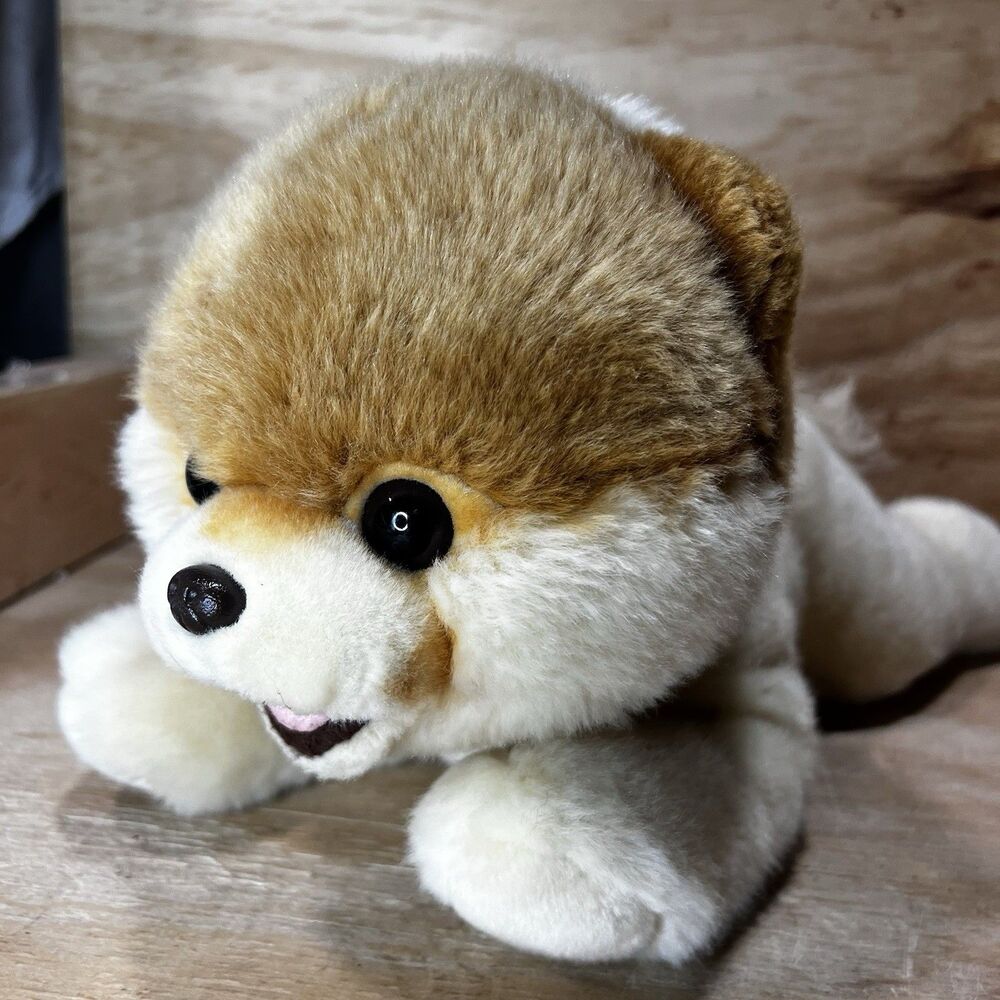 Gund Boo Worlds Cutest Dog Pomeranian Plush Stuffed Animal Laying Down 13”